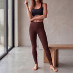 Legging Invel® Premium - Cós Médio (1-2 dedos acima da região do umbigo)
