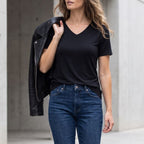 Camiseta Invel® com Gola V