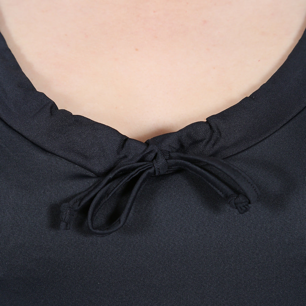 Camiseta Invel® Casual Feminina - Manga Curta - Detalhe na Gola - Invel